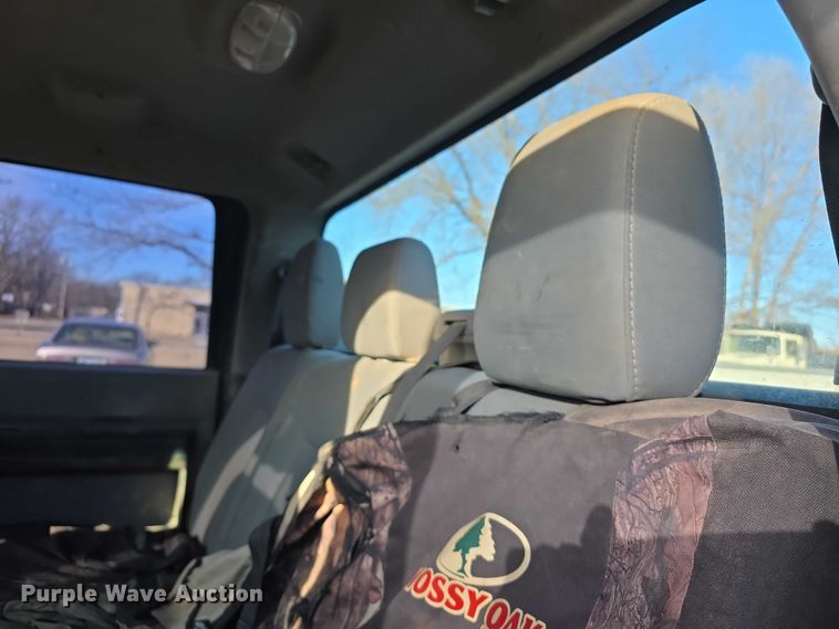 image for item FI0768 2011 Ford F550 Super Duty XL utility / service truck