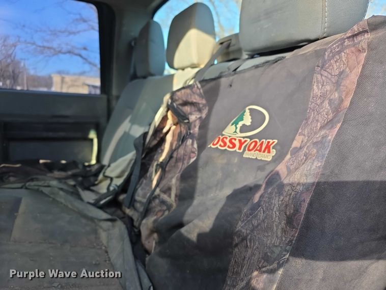 image for item FI0768 2011 Ford F550 Super Duty XL utility / service truck