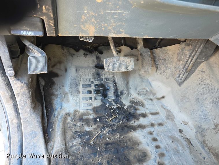 image for item FI0768 2011 Ford F550 Super Duty XL utility / service truck