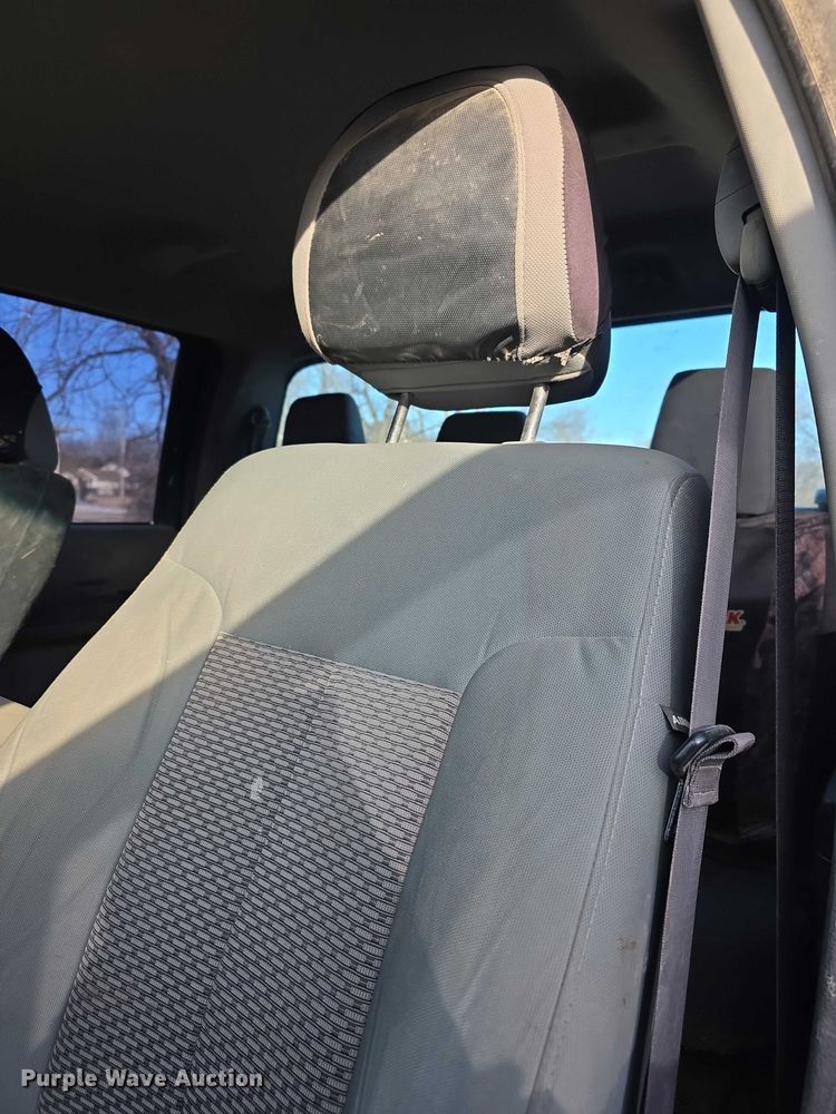 image for item FI0768 2011 Ford F550 Super Duty XL utility / service truck