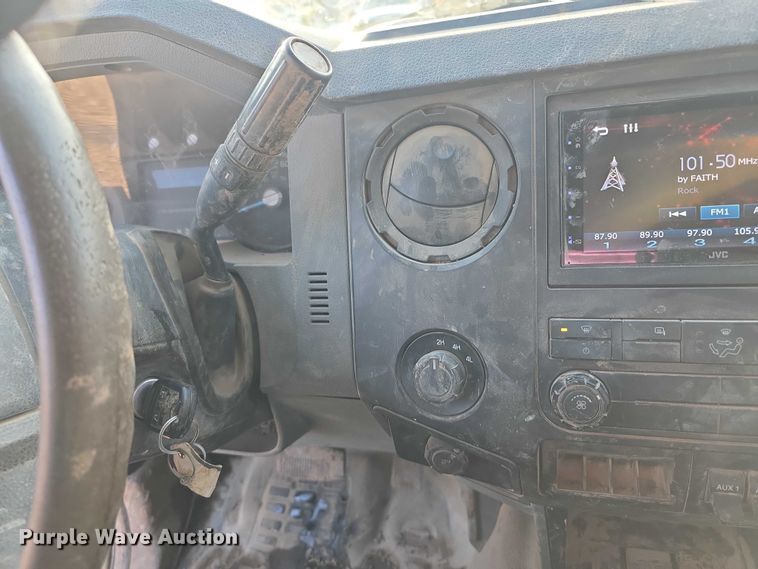 image for item FI0768 2011 Ford F550 Super Duty XL utility / service truck