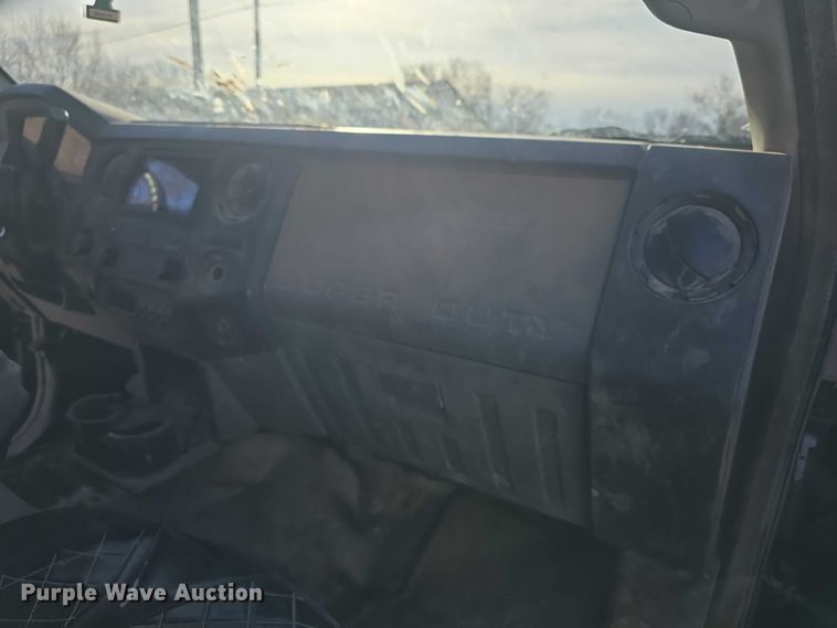 image for item FI0768 2011 Ford F550 Super Duty XL utility / service truck