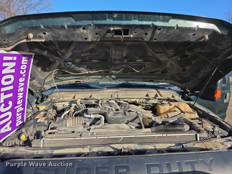 image for item FI0768 2011 Ford F550 Super Duty XL utility / service truck