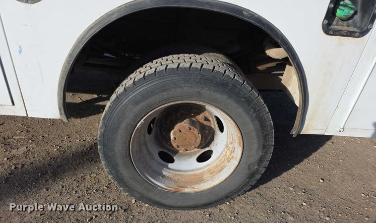 image for item FI0768 2011 Ford F550 Super Duty XL utility / service truck