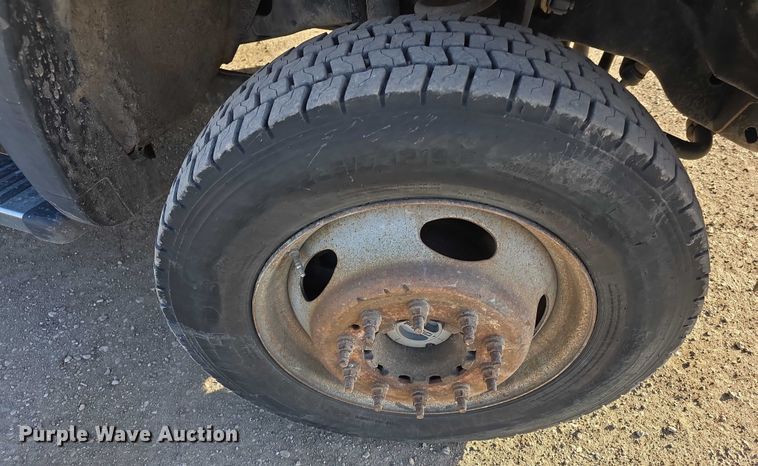 image for item FI0768 2011 Ford F550 Super Duty XL utility / service truck