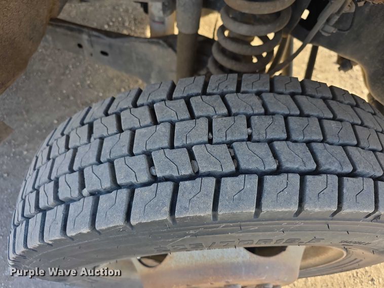 image for item FI0768 2011 Ford F550 Super Duty XL utility / service truck