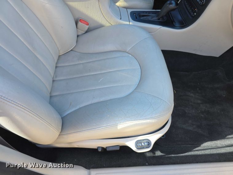 image for item FI0769 2004 Chrysler 300M 