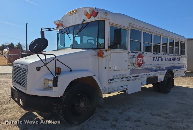 image for item FI0772 2005 Freightliner Thomas school bus