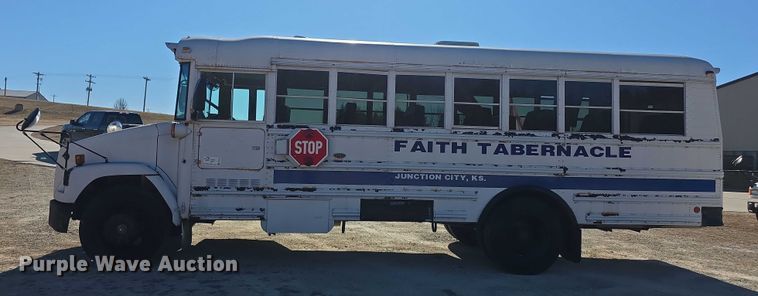 image for item FI0772 2005 Freightliner Thomas school bus