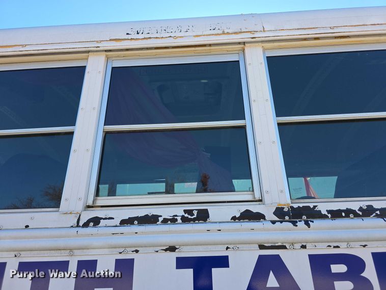 image for item FI0772 2005 Freightliner Thomas school bus