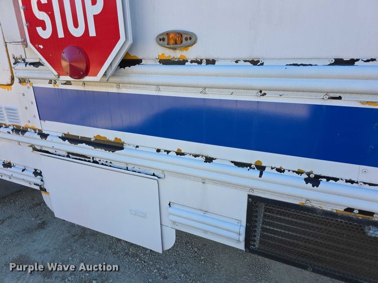 image for item FI0772 2005 Freightliner Thomas school bus