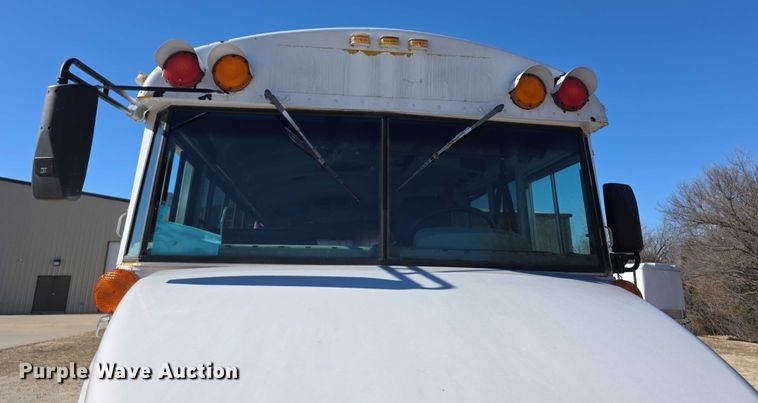 image for item FI0772 2005 Freightliner Thomas school bus