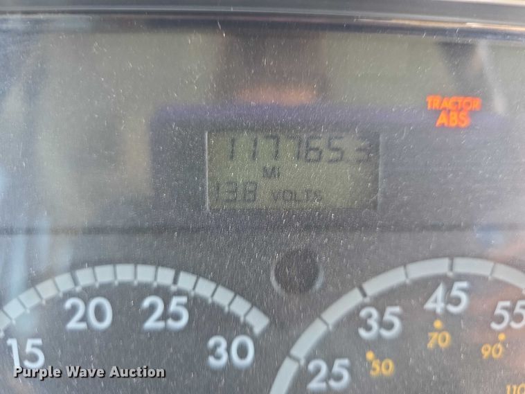 image for item FI0772 2005 Freightliner Thomas school bus