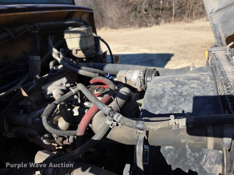 image for item FI0772 2005 Freightliner Thomas school bus