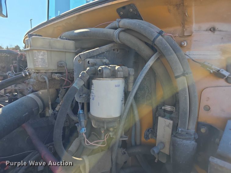 image for item FI0772 2005 Freightliner Thomas school bus