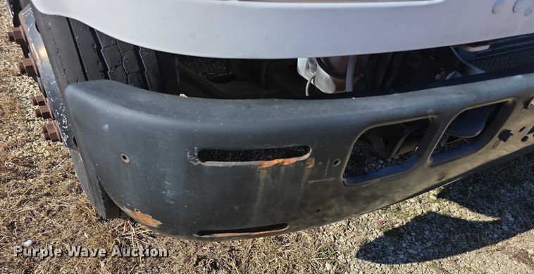 image for item FI0773 2002 International American bus