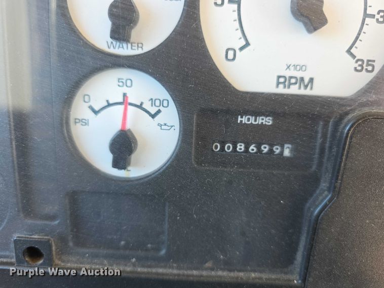 image for item FI0773 2002 International American bus