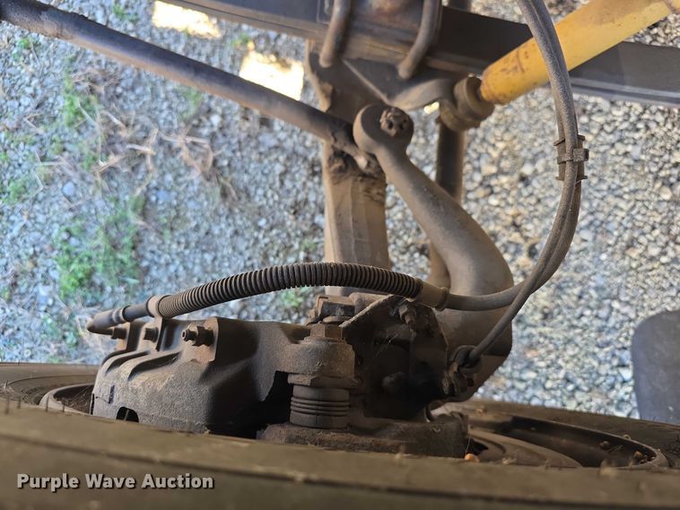 image for item FI0773 2002 International American bus