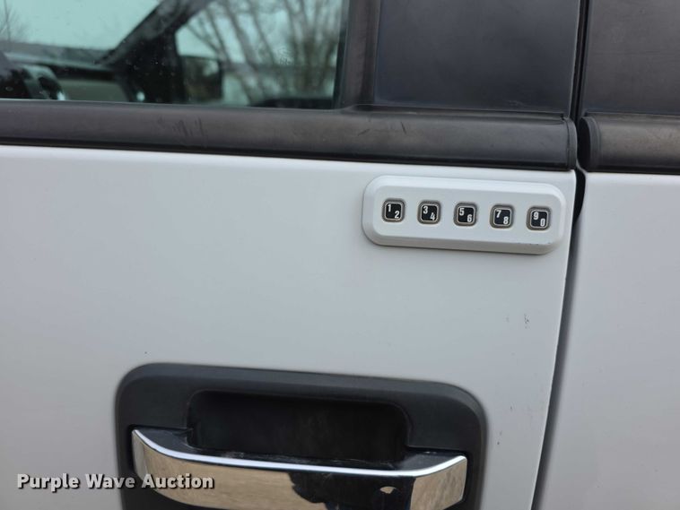 image for item FI0808 2010 Ford F150 Crew Cab pickup truck