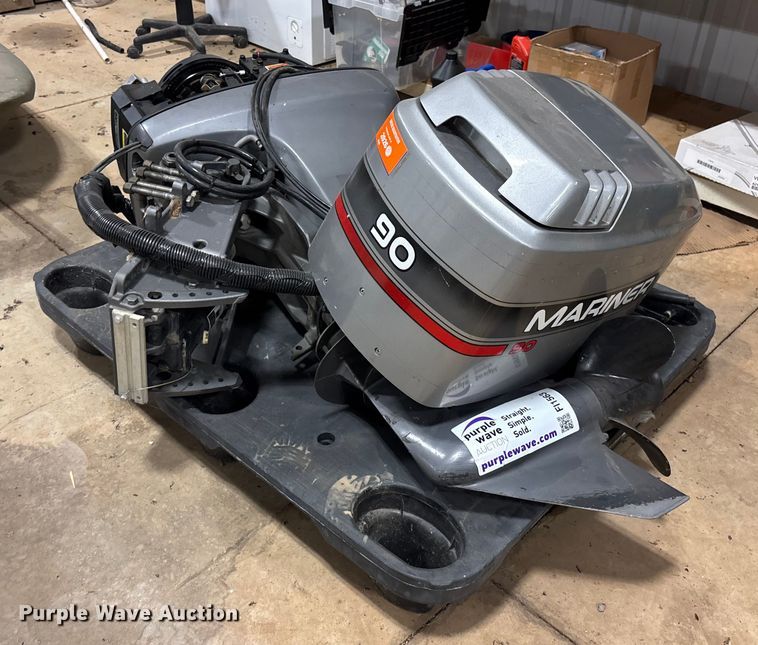 image for item FI1563 1996 Mariner outboard engine