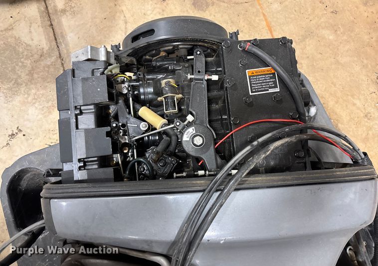 image for item FI1563 1996 Mariner outboard engine