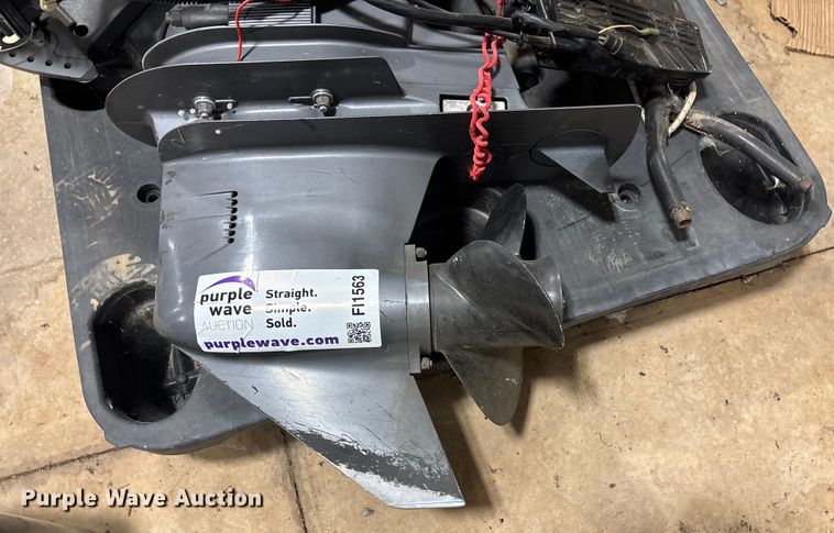 image for item FI1563 1996 Mariner outboard engine