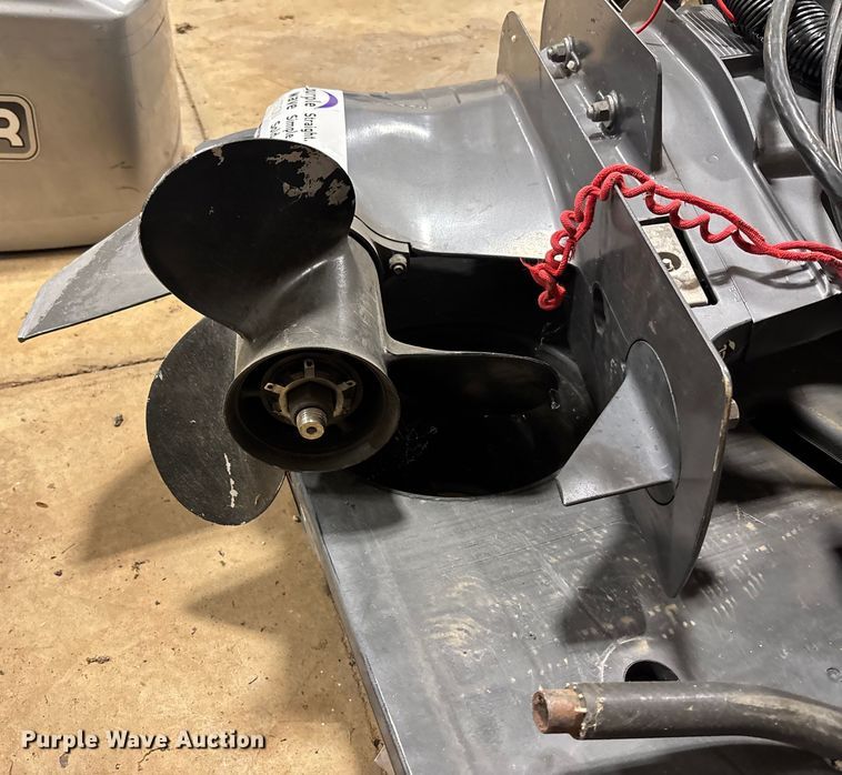 image for item FI1563 1996 Mariner outboard engine