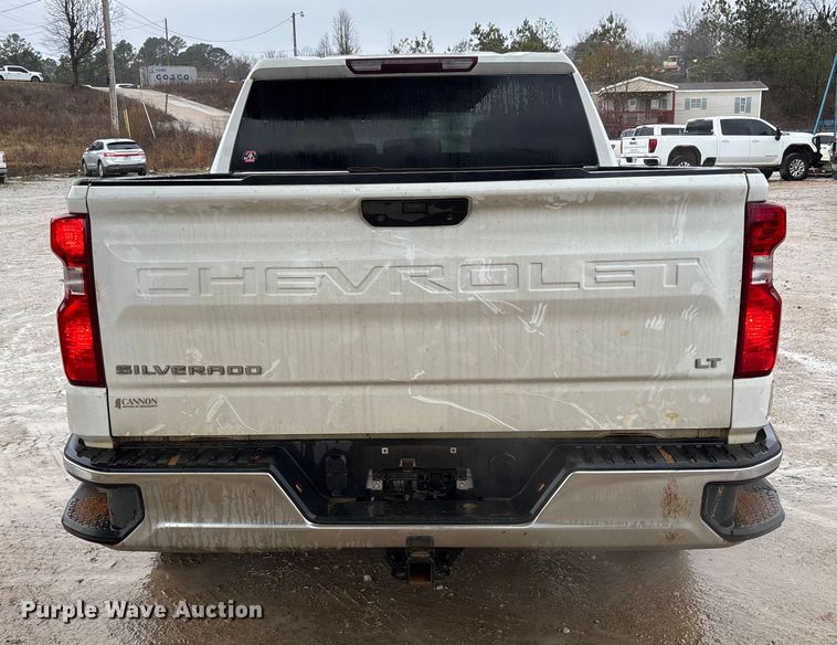 image for item FI1645 2020 Chevrolet Silverado 1500 Crew Cab pickup truck