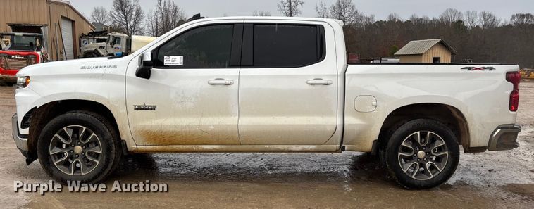 image for item FI1645 2020 Chevrolet Silverado 1500 Crew Cab pickup truck