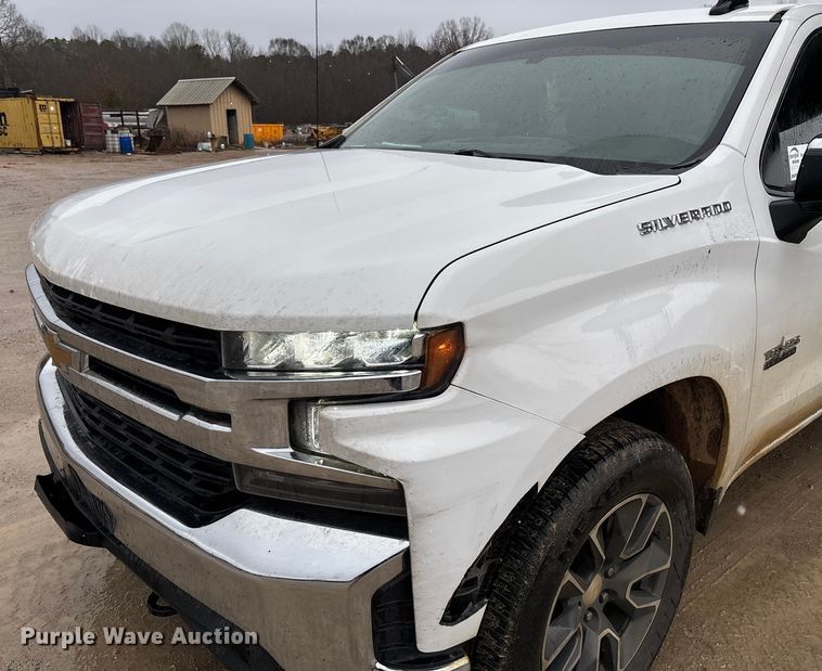 image for item FI1645 2020 Chevrolet Silverado 1500 Crew Cab pickup truck