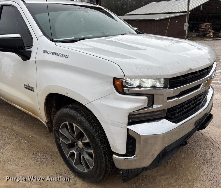 image for item FI1645 2020 Chevrolet Silverado 1500 Crew Cab pickup truck