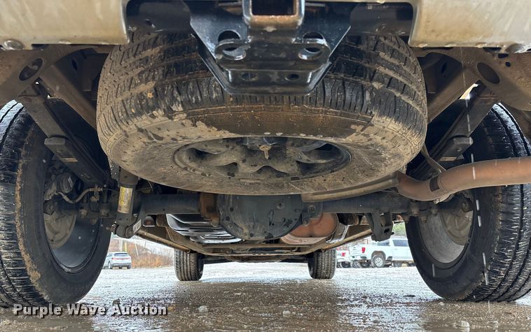 image for item FI1645 2020 Chevrolet Silverado 1500 Crew Cab pickup truck