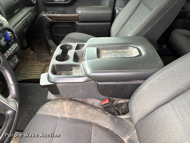 image for item FI1645 2020 Chevrolet Silverado 1500 Crew Cab pickup truck