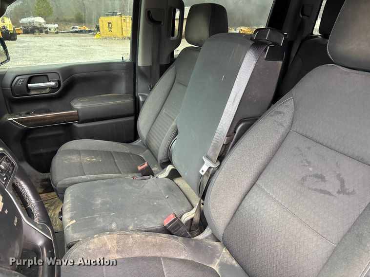 image for item FI1645 2020 Chevrolet Silverado 1500 Crew Cab pickup truck