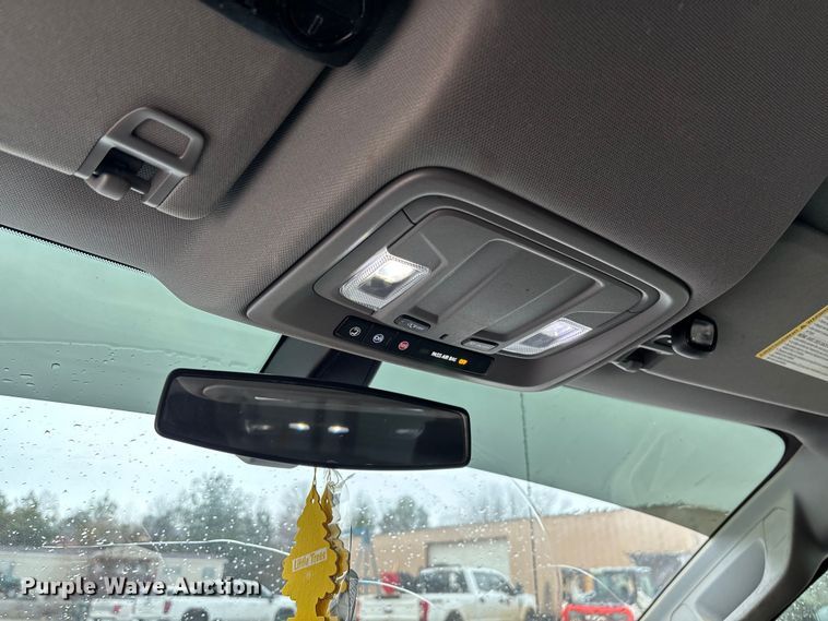 image for item FI1645 2020 Chevrolet Silverado 1500 Crew Cab pickup truck