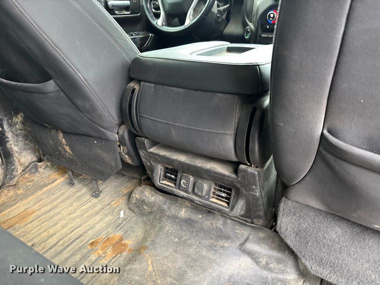 image for item FI1645 2020 Chevrolet Silverado 1500 Crew Cab pickup truck