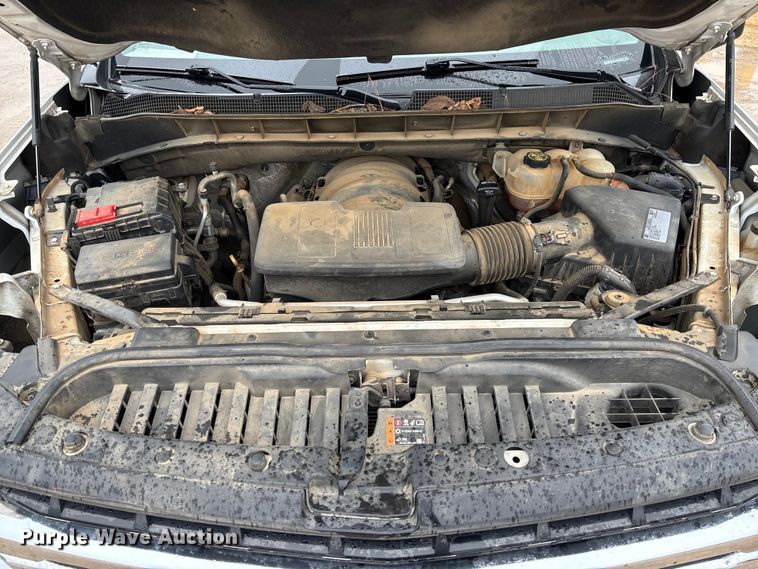 image for item FI1645 2020 Chevrolet Silverado 1500 Crew Cab pickup truck