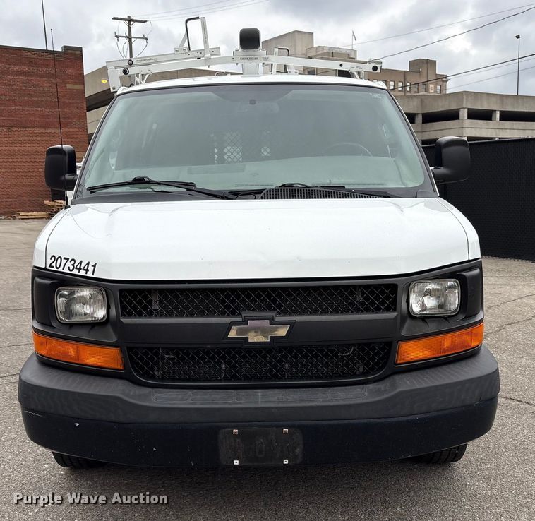 image for item FK1098 2017 Chevrolet Express 2500 van