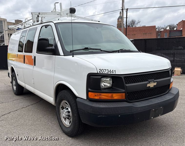 image for item FK1098 2017 Chevrolet Express 2500 van