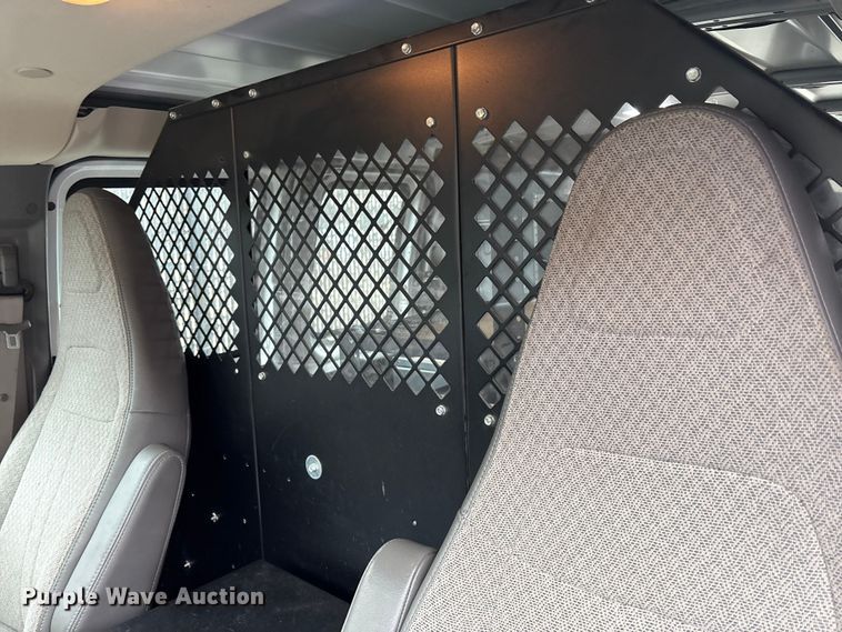 image for item FK1098 2017 Chevrolet Express 2500 van