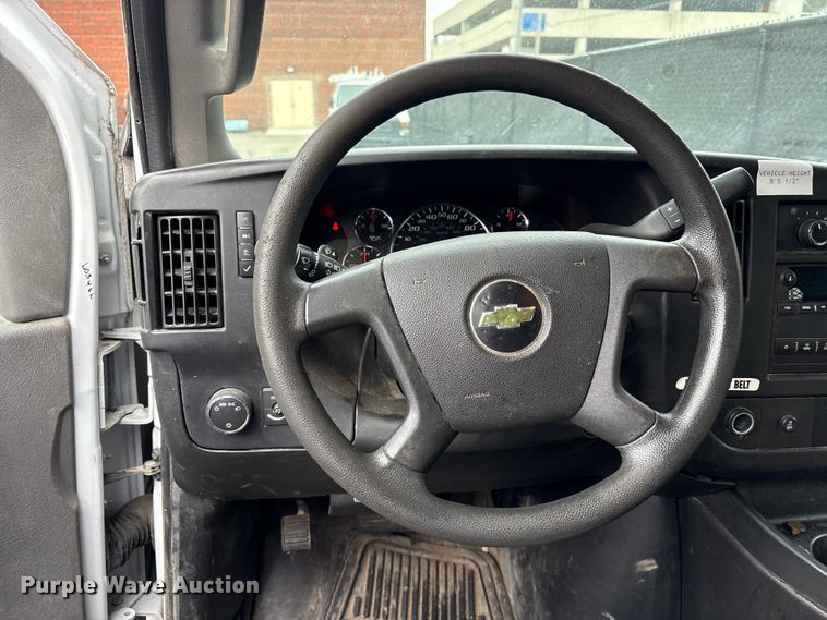 image for item FK1098 2017 Chevrolet Express 2500 van