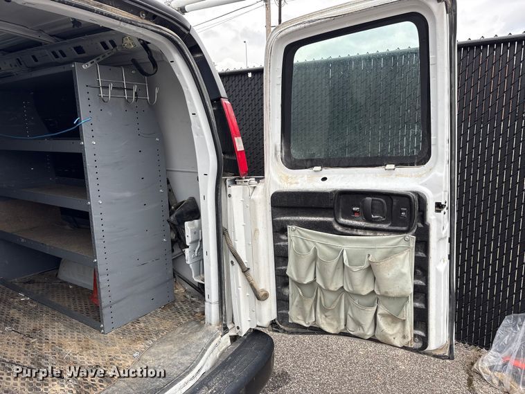 image for item FK1098 2017 Chevrolet Express 2500 van