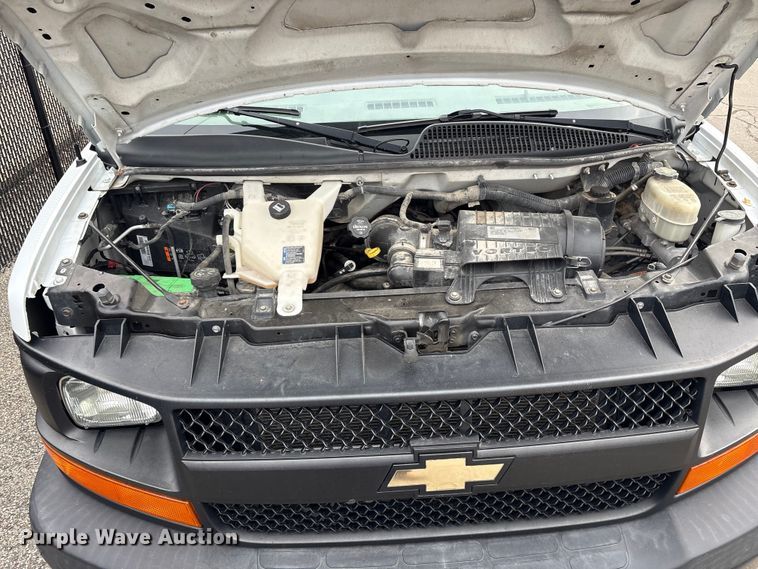 image for item FK1098 2017 Chevrolet Express 2500 van