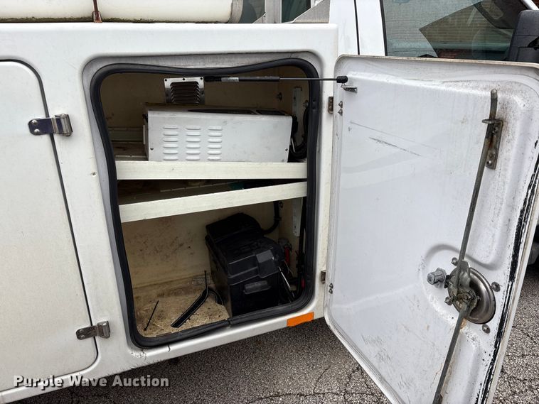 image for item FK1099 2015 Ford F450 bucket truck