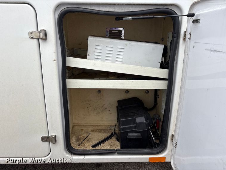 image for item FK1099 2015 Ford F450 bucket truck