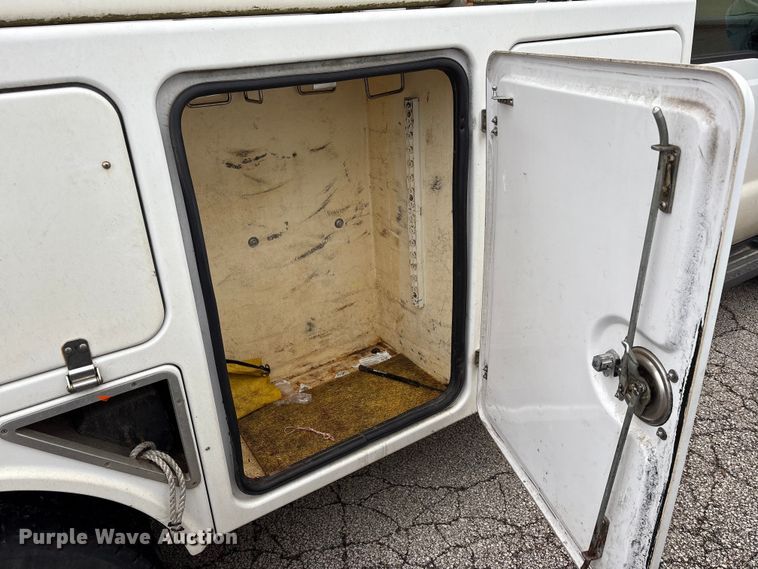 image for item FK1099 2015 Ford F450 bucket truck