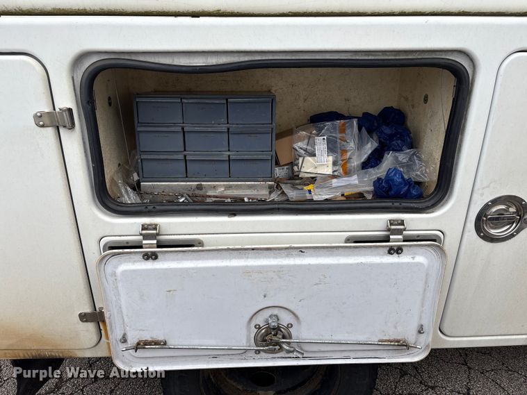 image for item FK1099 2015 Ford F450 bucket truck