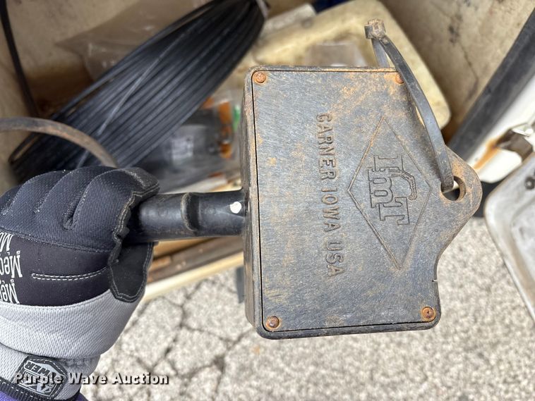 image for item FK1099 2015 Ford F450 bucket truck