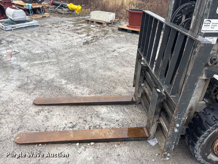 image for item FK1100 2016 UniCarriers PF80 forklift