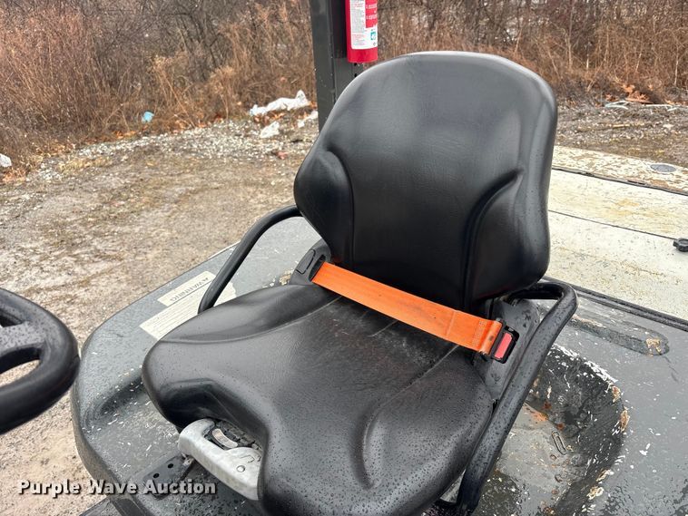 image for item FK1100 2016 UniCarriers PF80 forklift